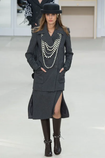 Look 42
